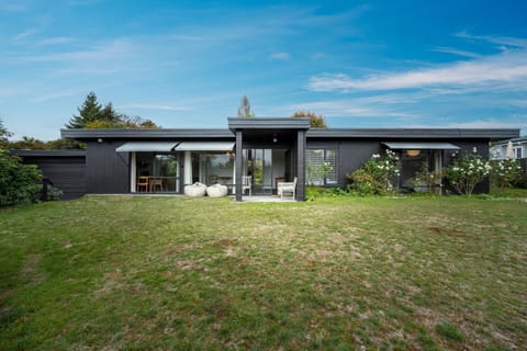Property building, Garden, Garden view