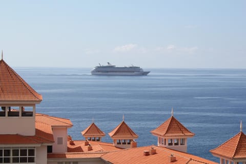 Property building, Neighbourhood, Natural landscape, View (from property/room), Landmark view, Sea view