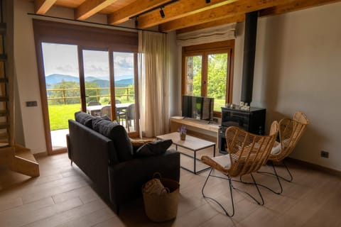 Natural landscape, Living room, Seating area, Dining area, Mountain view