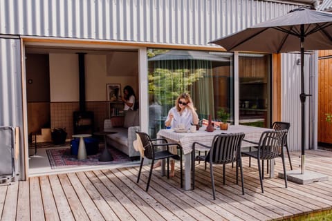 Day, People, Balcony/Terrace, Balcony/Terrace, Seating area