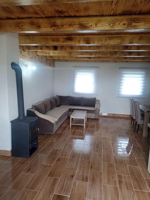 Vacation house Vrela House in Zlatibor District, Serbia