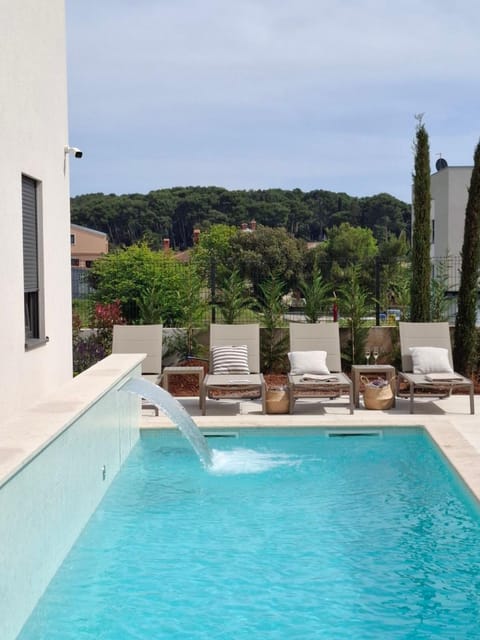 Garden, Swimming pool