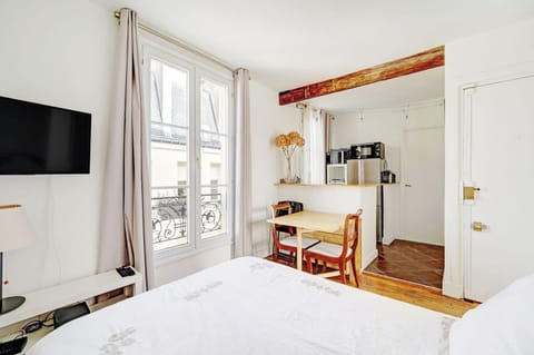 INVALIDES - TOUR EIFFEL Apartment in Paris