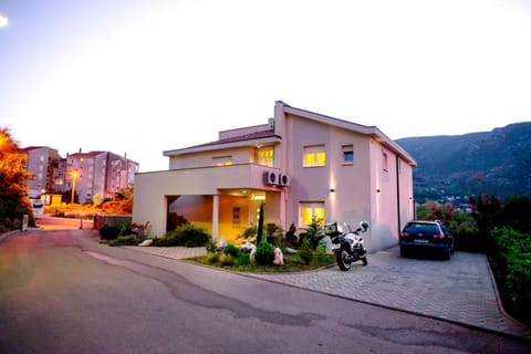Villa Mir Apartment in Mostar