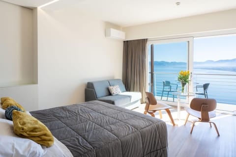View (from property/room), Balcony/Terrace, Sea view