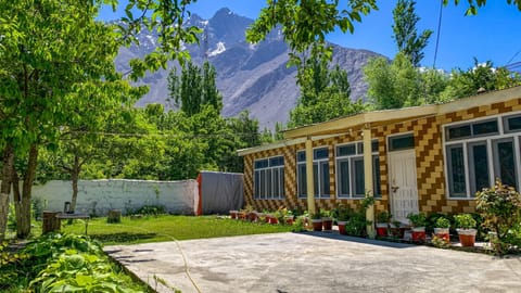 Spring, Garden, Garden view, Mountain view