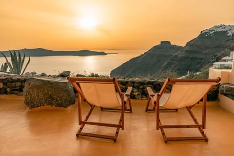 Natural landscape, Seating area, Sea view, Sunset