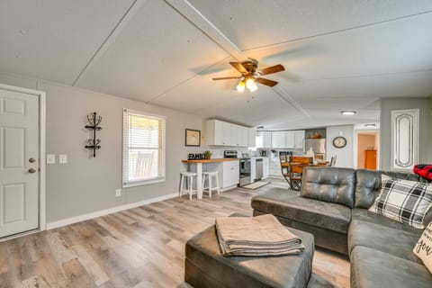 Kentucky Vacation Rental Half-Mi to Mammoth Cave! House in Kentucky