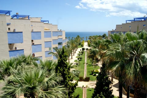 Property building, Day, Garden, Garden view, Sea view