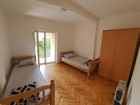 Big apartman - Free parking Apartment in Serbia