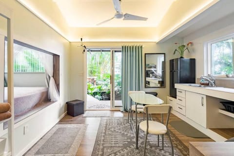 PonoMana Oasis's - Koi Cottage House in Captain Cook