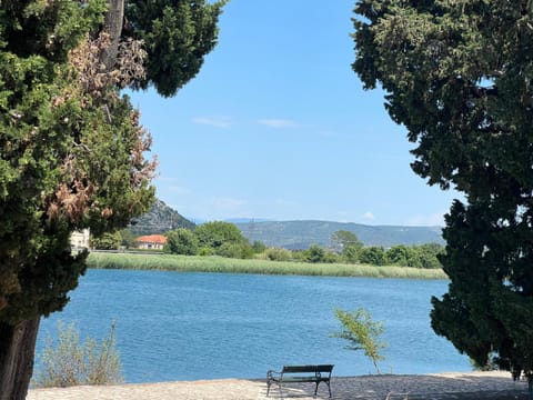 Bata Apartment - 1st row to the Neretva River Apartment in Dubrovnik-Neretva County