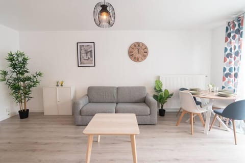 Le Douillet-T2-55m2-10min Disney Apartment in Bussy-Saint-Georges