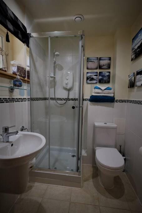 Loch Lomond Unique Selfcontained bed+bathroom Apartment in Scotland