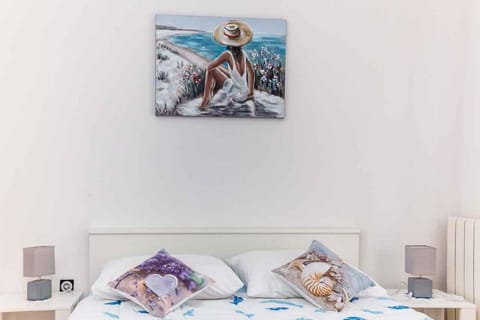 Summer, Bedroom