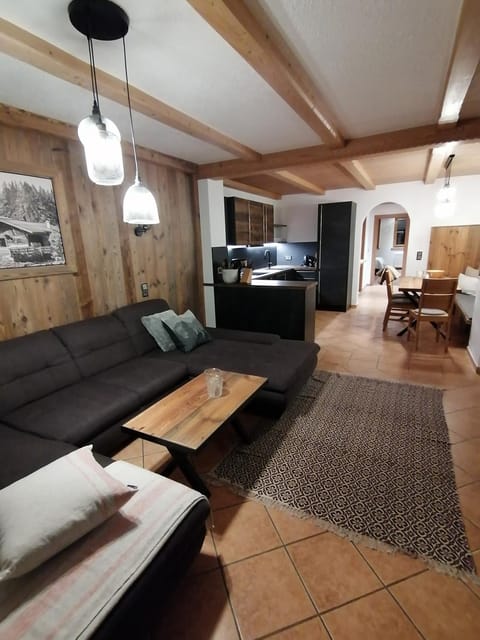 Kitchen or kitchenette, Living room, Seating area