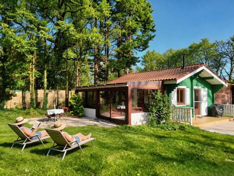 Patio, Spring, BBQ facilities, Garden