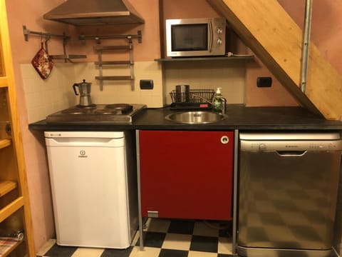 dishwasher, minibar, stove