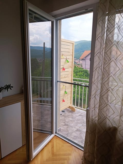 Natural landscape, View (from property/room), Balcony/Terrace, Mountain view