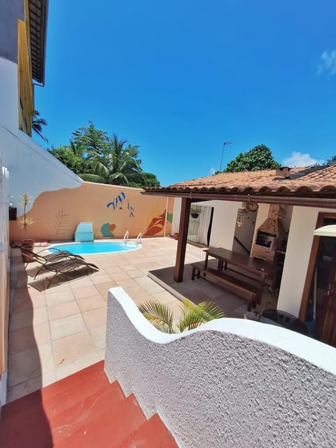 Property building, Patio, Day, Balcony/Terrace, Swimming pool