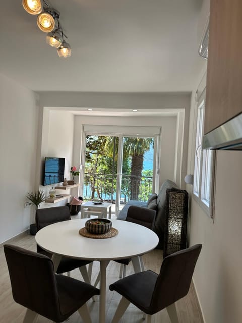 TV and multimedia, Living room, Seating area, Dining area, Sea view, Sea view