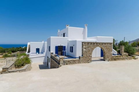 Dream Inn Paros, private pool Villa in Paros, Greece