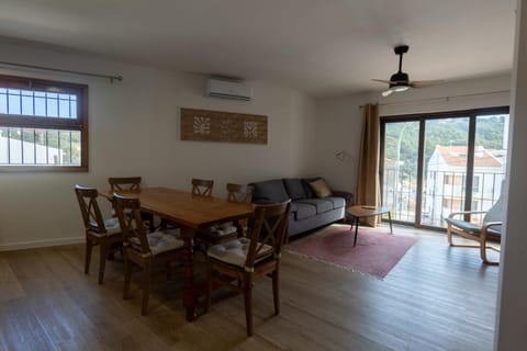 Living room, Family