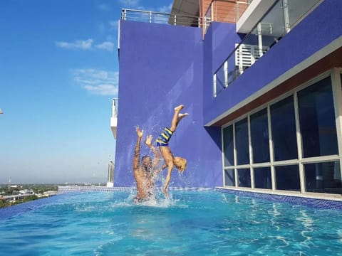 Swimming pool