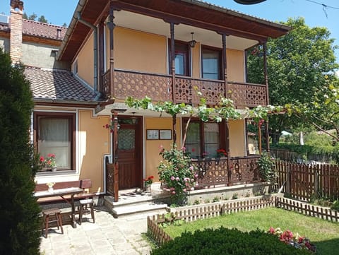 Guest Rooms Dona Bed and Breakfast in Plovdiv Province