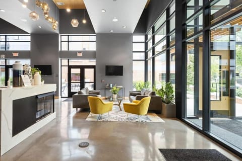 CozySuites at Meridian Kessler Apartment in Meridian-Kessler