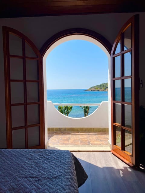 Casale fronte mare - villa with swimming pool in front of the beach Villa in Sardinia