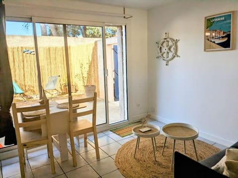 Sausset-les-pins, T2 bord de mer Apartment in Sausset-les-Pins