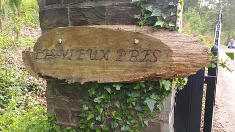 Le Vieux prés House in Wallonia, Belgium