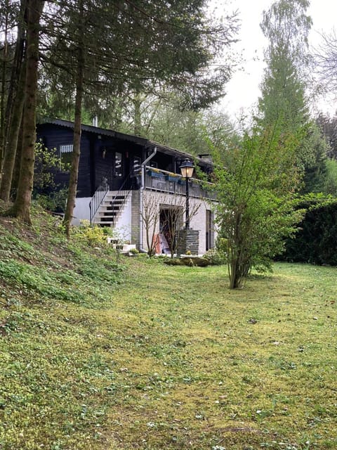 Le Vieux prés House in Wallonia, Belgium