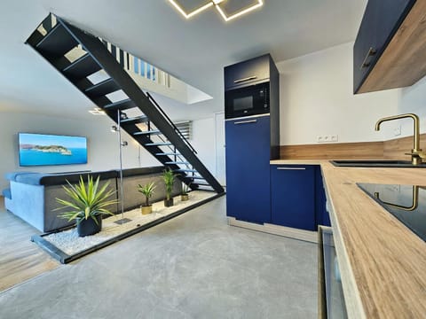 TV and multimedia, Kitchen or kitchenette, minibar