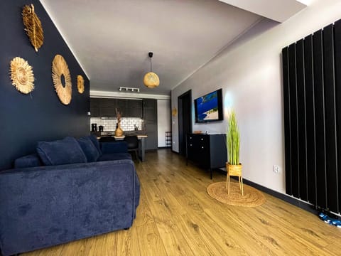Communal lounge/ TV room, Living room, Seating area