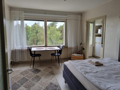 6. kerroksen yksiö lähellä matkakeskusta. Apartment in Finland