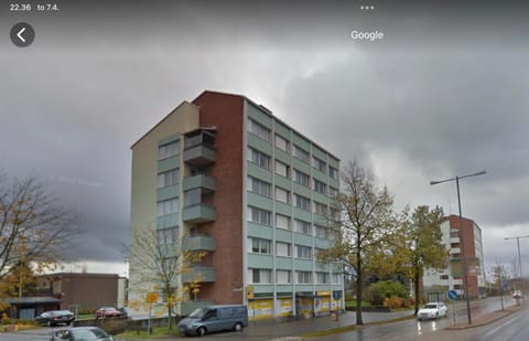 6. kerroksen yksiö lähellä matkakeskusta. Apartment in Finland