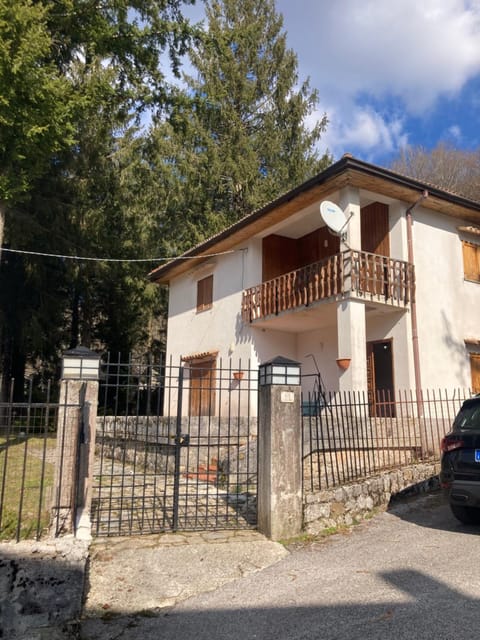 Property building, Street view