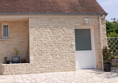 Pierre de Lune Vacation rental in Bayeux