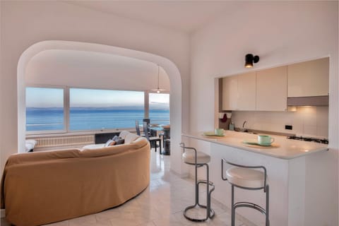 View (from property/room), Living room, Sea view, kitchen