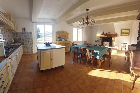 Mon Ventoux House in Provence-Alpes-Côte d'Azur