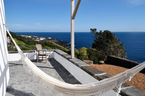 Garden, Balcony/Terrace, Decorative detail, Seating area, Mountain view, Sea view