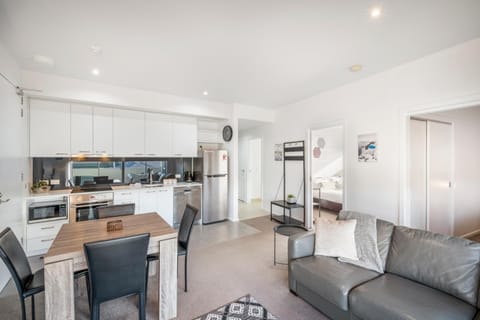 Bellerive Quay - 2 Bedroom Apartment - Free Parking - Free WIFI Apartment in Bellerive