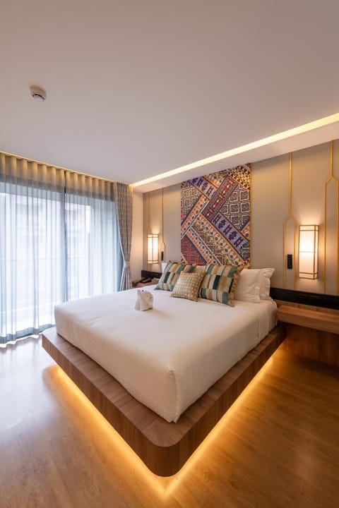 Property building, Bed