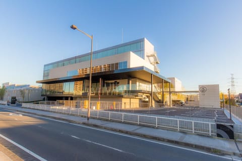 Property building, Neighbourhood, Parking