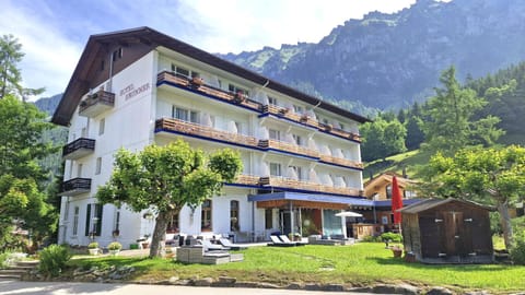 Property building, Garden