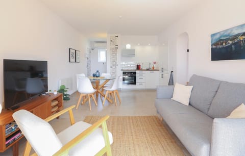 Property building, Living room, kitchen