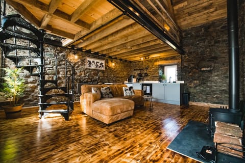 Kitchen or kitchenette, Living room