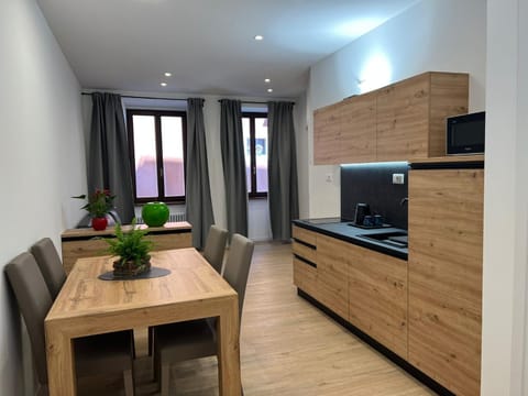 Kitchen or kitchenette, Living room, stove